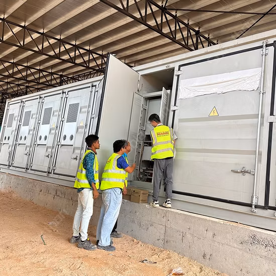 Sistema parallelo di accumulo dell'energia solare Soluzioni in container off-grid Batteria al litio Ess